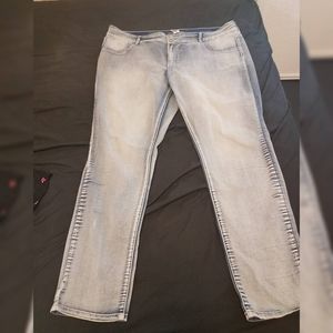 Maurices Size 22 Regular Skinny Jeans
